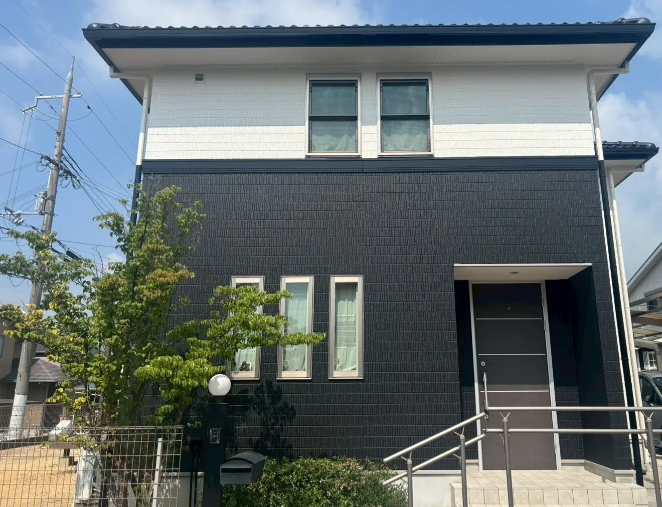 【外壁・屋根塗装】「白」の美しさを諦めない。防藻・防カビ対策を徹底した“汚れに強い”外壁塗装（神戸市北区）