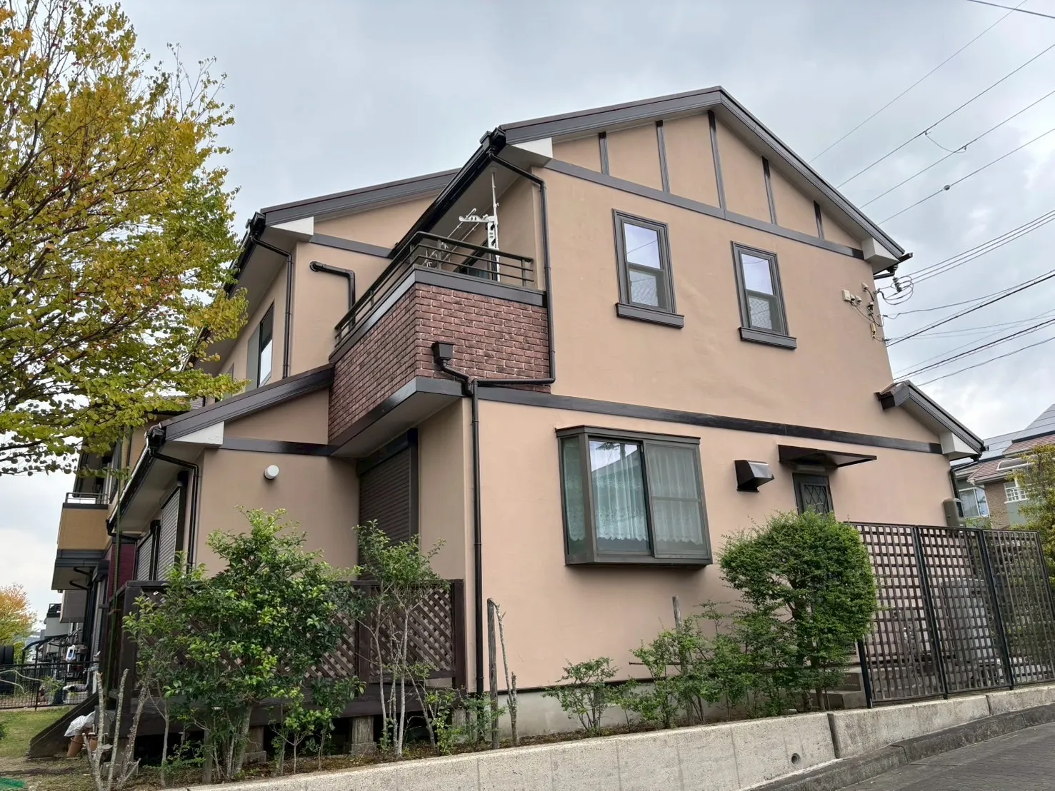 【外壁・屋根塗装】築25年の愛着ある我が家が蘇る！風合いを生かした外壁塗装事例（神戸市北区）