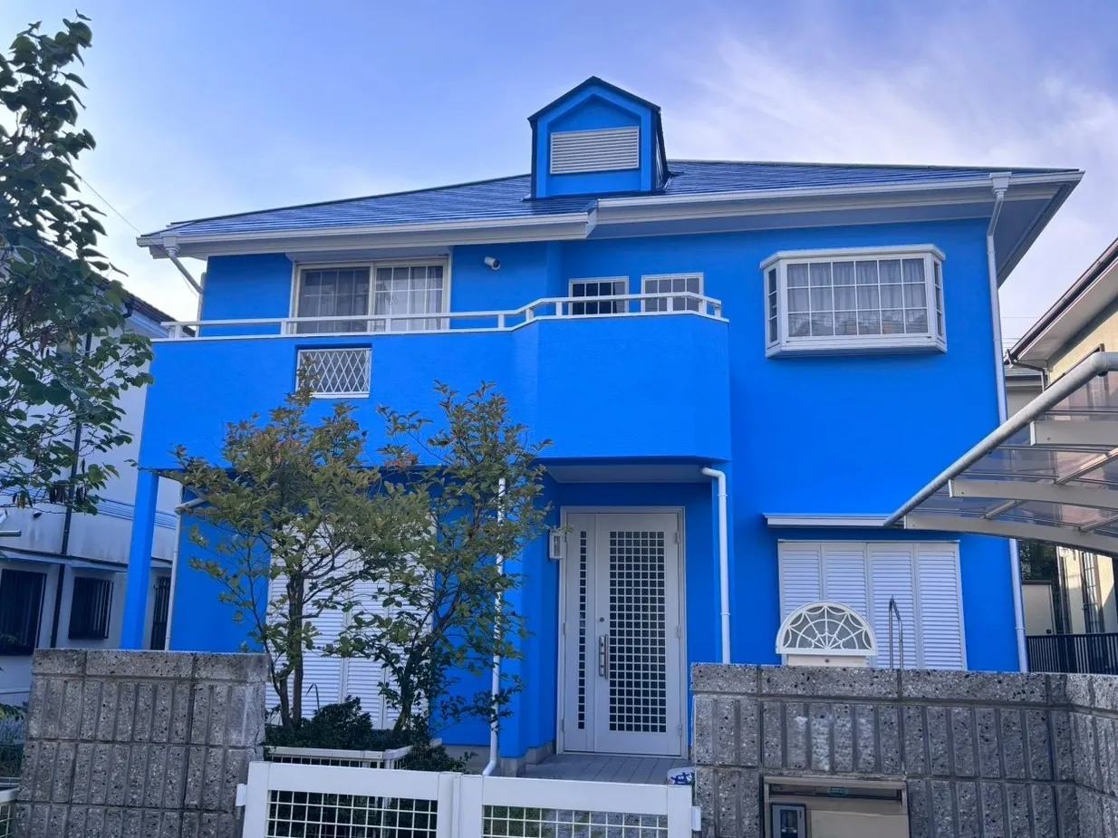 【外壁・屋根塗装】魅力的なブルーへ！築32年の愛着ある我が家を「地域密着」の安心施工でリフレッシュ（三田市）